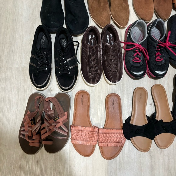 Resellers Shoe Bundle - Picture 2 of 5